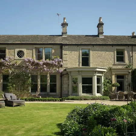 Outwood House-2